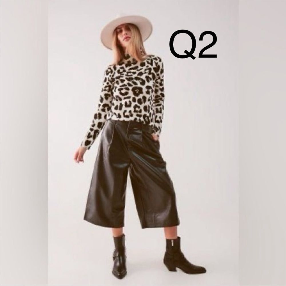New Q2 Black Wide Leg Crop Vegan Leather Pants - Picture 3 of 12